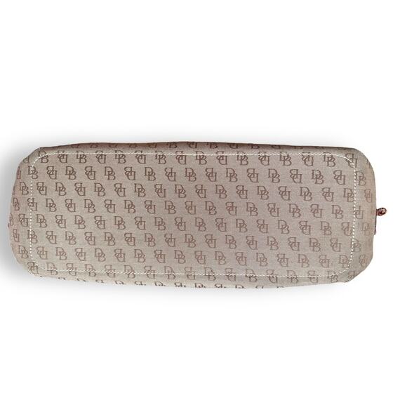 Dooney & Bourke Canvas Leather Monogram Shoulder Handbag Beige Tassel Snap - Picture 4 of 10